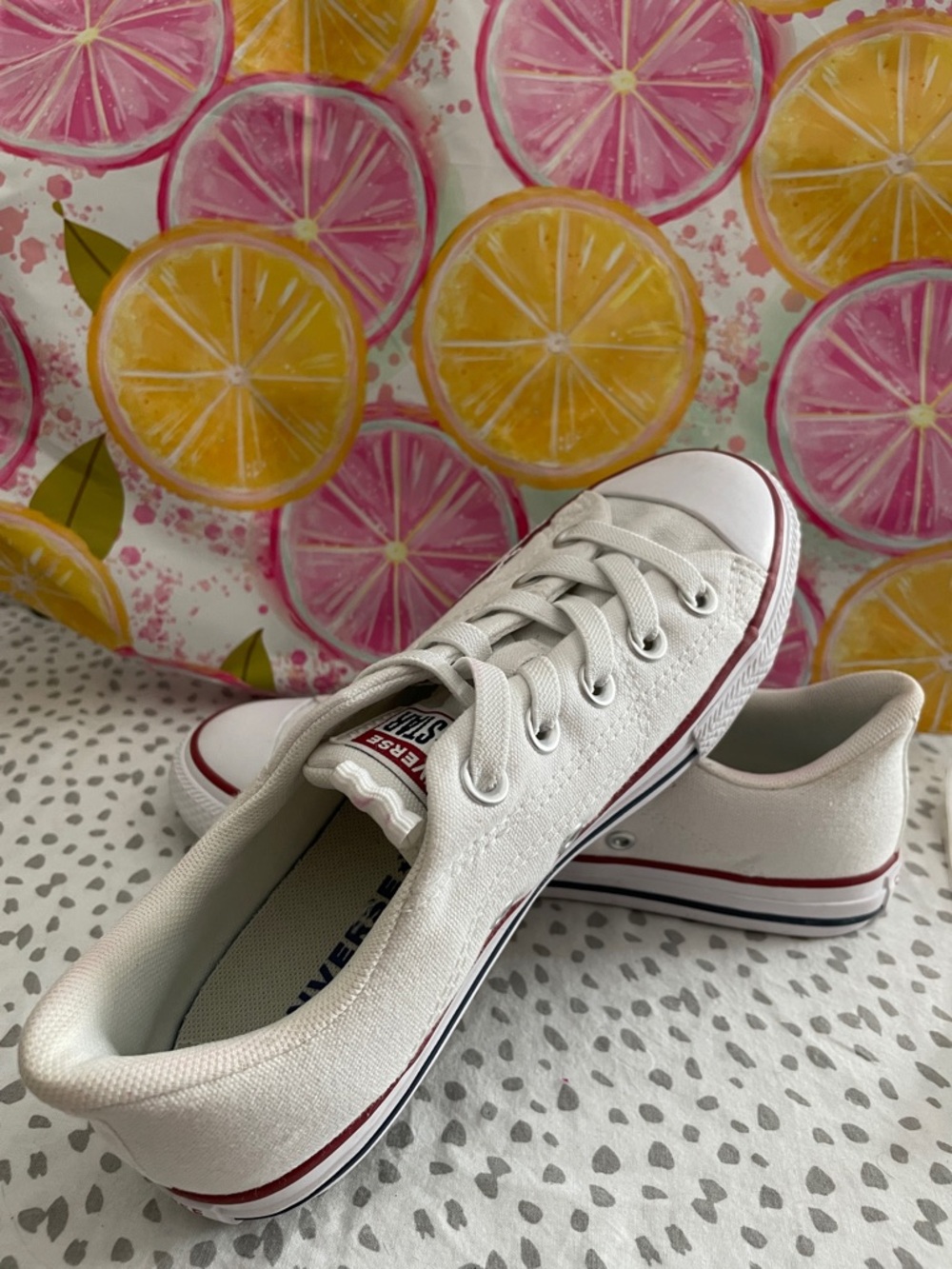 Converse White Low Top Sneakers with Red Trim youth size 2 uk 1.5 NEW